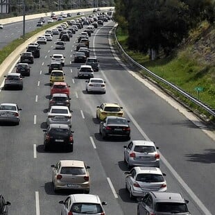 Κίνηση και στα δύο ρεύματα του Κηφισού - Μικρές καθυστερήσεις στην Αττική Οδό