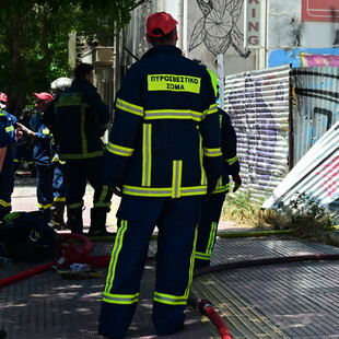 Φωτιά τώρα σε διαμέρισμα στην Πατησίων