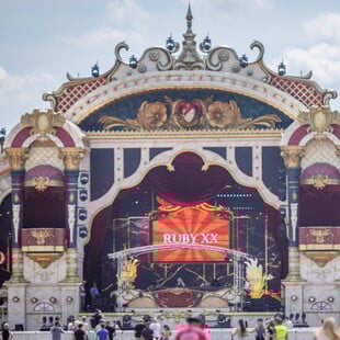 Tomorrowland 2025: Νεκρή 35χρονη το πρώτο βράδυ του μουσικού φεστιβάλ