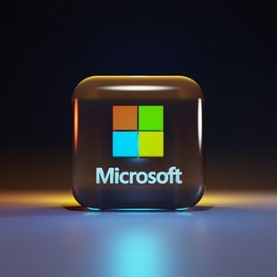 MICROSOFT ΚΥΒΕΡΝΟΕΠΙΘΕΣΗ