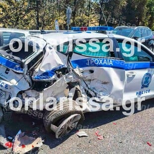 Τροχαίο στην Λάρισα: Αγροτικό όχημα έπεσε πάνω σε περιπολικό