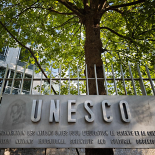 Ο Τραμπ αποσύρει ξανά τις ΗΠΑ από την UNESCO, μόλις δύο χρόνια μετά την επανένταξή τους