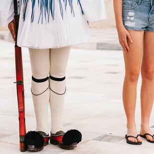 Τι βλέπει ο τουρίστας στην Αθήνα όταν εμείς βλέπoυμε απλώς την πόλη μας