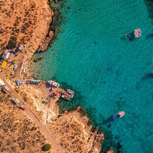 Πού βρίσκονται τα καθαρότερα και τα λιγότερο ασφαλή σημεία για μπάνιο στην Ευρώπη;
