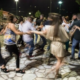 Κοζάνη: Έξι συλλήψεις από το άγριο επεισόδιο με τραυματίες σε πανηγύρι στην Αιανή