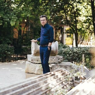Γιώργος Τσολάκης: «Ο χώρος-κλειδί μιας πόλης είναι τα πεζοδρόμιά της»