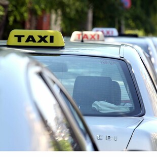 Θεσσαλονίκη: Μήνυση για τον ξυλοδαρμό της από οδηγό ταξί κατέθεσε 21χρονη	