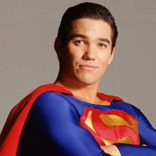 Τηλεοπτικός Superman μπαίνει στην ICE του Τραμπ για «να κάνει το σωστό» κυνηγώντας μετανάστες