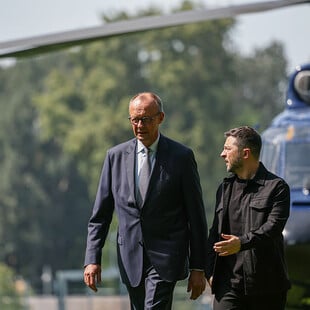 Ξεκίνησαν οι τηλεδιασκέψεις Ζελένσκι και Ευρωπαίων - Τραμπ: «Υπέροχοι άνθρωποι» οι ηγέτες της ΕΕ