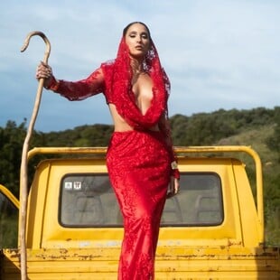 Παντρεύεται η Evangelia: «Μου έδωσε ένα πολύ όμορφο δαχτυλίδι με διαμάντι σε σχήμα ματιού»