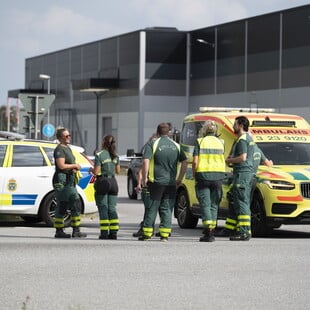 Σουηδία: Τουλάχιστον δύο τραυματίες έπειτα από πυροβολισμούς κοντά σε τζαμί 