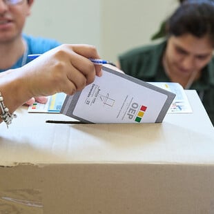 Εκλογές στη Βολιβία: Άνοιξαν οι κάλπες