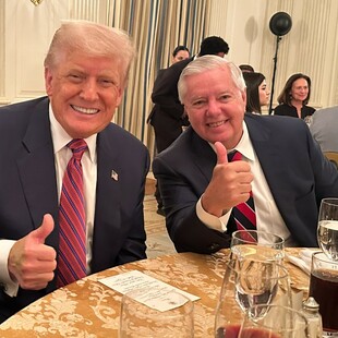 Σύμμαχος του Τραμπ δηλώνει πως αντι-ΛΟΑΤΚΙ+ Ρεπουμπλικανός γερουσιαστής είναι ομοφυλόφιλος