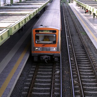 Νέο Ηράκλειο: Άνδρας έπεσε στις γραμμές του ΗΣΑΠ - Νοσηλεύεται σε κρίσιμη κατάσταση