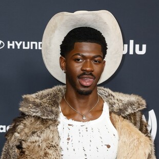 Συνελήφθη o ράπερ Lil Nas X αφού περιφερόταν στους δρόμους του Λος Άντζελες με τα εσώρουχα