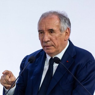 Γαλλία: 7 στους δέκα δεν θέλουν την κυβέρνηση Μπαϊρού