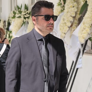 Λάμπρος Κωνσταντάρας: «Ήταν όλοι εκεί για σένα» - Η ανάρτηση μετά την κηδεία του πατέρα του