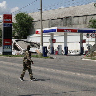 Ουκρανικά drone «χτυπούν» τη ρωσική οικονομία: Δελτίο καυσίμων και άλμα τιμών βενζίνης στη Ρωσία