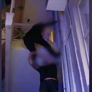 Καμίνια: Ποινή φυλάκισης στην 19χρονη που άφησε τον ανήλικο αδελφό της στο μπαλκόνι