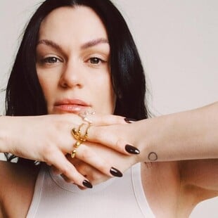 JESSIE J ΚΑΡΚΙΝΟΣ ΣΥΝΑΥΛΙΑ