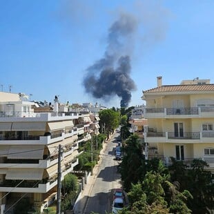 Φωτιά στη σκεπή του μουσικού σχολείου Παλλήνης