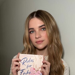 Το come out της Missy από το «Young Sheldon» ως non-binary