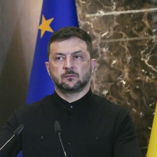 Ο Ζελένσκι καταδικάζει το σημερινό «ανελέητο χτύπημα» της Ρωσίας