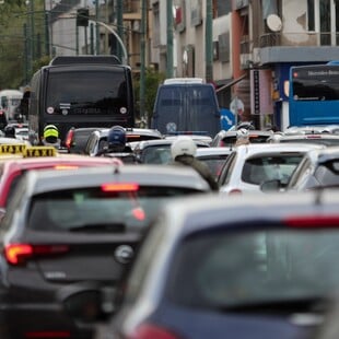 Κίνηση στους δρόμους: «Κόκκινος» ο Κηφισός και ο Πειραιάς