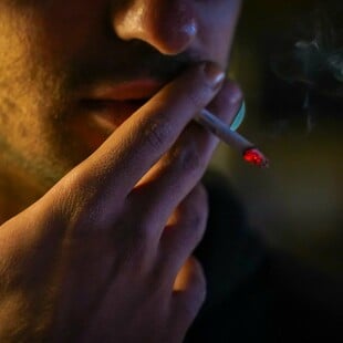 Η Ισπανία απαγορεύει το κάπνισμα σε εξωτερικούς χώρους μπαρ και εστιατορίων
