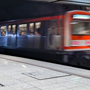 Πρεμιέρα σήμερα για την 24ωρη λειτουργία σε Μετρό, Τραμ και Λεωφορεία κάθε Σάββατο - Αναλυτικά τα δρομολόγια