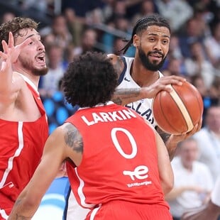 Eurobasket 2025: Τα συγχαρητήρια Ερντογάν στον Αταμάν για τη νίκη επί της Ελλάδας