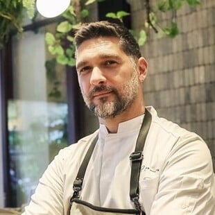 Φωτιά στο εστιατόριο Ovio του σεφ Πάνου Ιωαννίδη