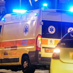 Τροχαίο στα Καμίνια: Οδηγός ΙΧ παρέσυρε και εγκατέλειψε 15χρονη