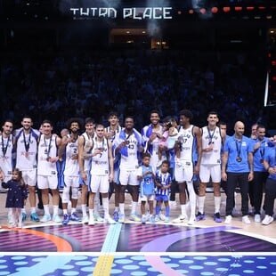 Eurobasket 2025: «Ελλάδα αυτό είναι για εσένα» - Οι πρώτες δηλώσεις προπονητή και παικτών μετά τη νίκη