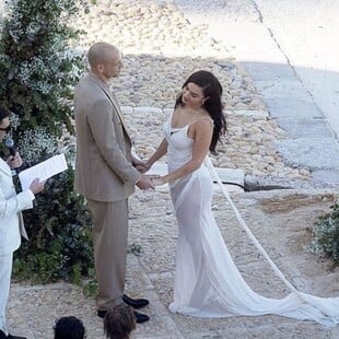 Charli XCX: Παντρεύτηκε για δεύτερη φορά τον George Daniel - Στη Σικελία ο γάμος