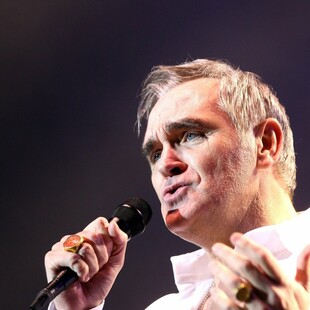 Ο Morrissey ακύρωσε δύο συναυλίες στις ΗΠΑ μετά από «αξιόπιστη απειλή» κατά της ζωής του