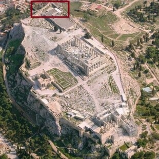 Αποκαθίσταται και ανοίγει στο κοινό το μυκηναϊκό τείχος στην Ακρόπολη