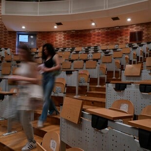 Τέλος χρόνου για τους «αιώνιους φοιτητές» - Τον Δεκέμβριο αρχίζουν οι πρώτες διαγραφές