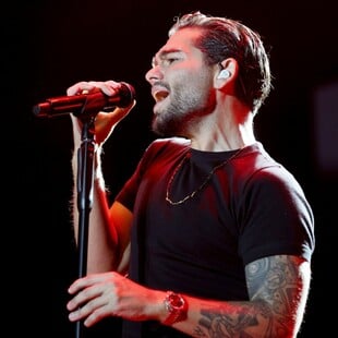 Χρήστος Μάστορας: Ερμηνεύει την «Αστερομάτα» με τη βοήθεια της 