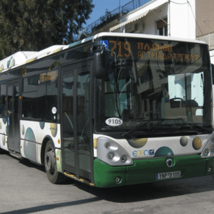 Ίλιον: Άγριος ξυλοδαρμός οδηγού λεωφορείου από ανήλικο
