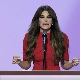 Η Κίμπερλι Γκίλφοϊλ ορκίστηκε πρέσβης των ΗΠΑ στην Ελλάδα