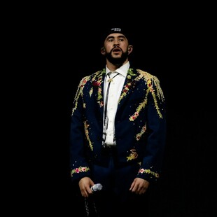 Bad Bunny στο Super Bowl 2026: Γιατί οι ακροδεξιοί ξεσπούν εναντίον του