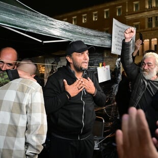 «Ο αγώνας συνεχίζεται»: Ο Πάνος Ρούτσι τερμάτισε την απεργία πείνας και κάλεσε σε συγκέντρωση στο Σύνταγμα