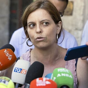 Ιλαρία Σάλις: Από τα ουγγρικά κελιά στο Ευρωκοινοβούλιο - Το σύμβολο της μάχης για τη δημοκρατία στην Ευρώπη