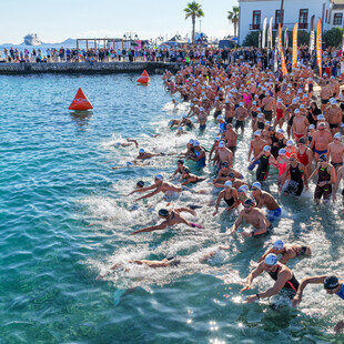 Spetses Mini Marathon 2025: Ρεκόρ συμμετοχών με τις συγκινήσεις και την αγωνιστικότητα στα ύψη