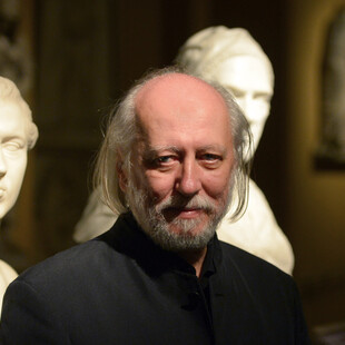 «Η Αποκάλυψη είναι μια συνεχής ετυμηγορία»: Η πολιτική ισχύ της άχρονης τέχνης του Κρασναχορκάι