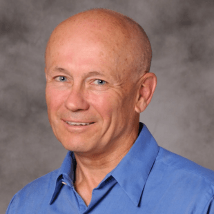 Νόμπελ Οικονομίας 2025: Ο Peter Howitt προειδοποιεί ότι η τεχνητή νοημοσύνη χρειάζεται αυστηρή ρύθμιση