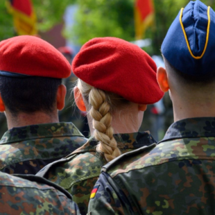 Έξι στους δέκα Γερμανούς λένε «όχι» στη στρατιωτική θητεία μέσω κλήρωσης