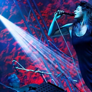 Υπόγεια Ρεύματα & Αγγελική Τουμπανάκη