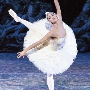 Η Μίστι Κόπλαντ η πρώτη μαύρη πρίμα μπαλαρίνα του American Ballet Theatre αποχαιρετά τη σκηνή